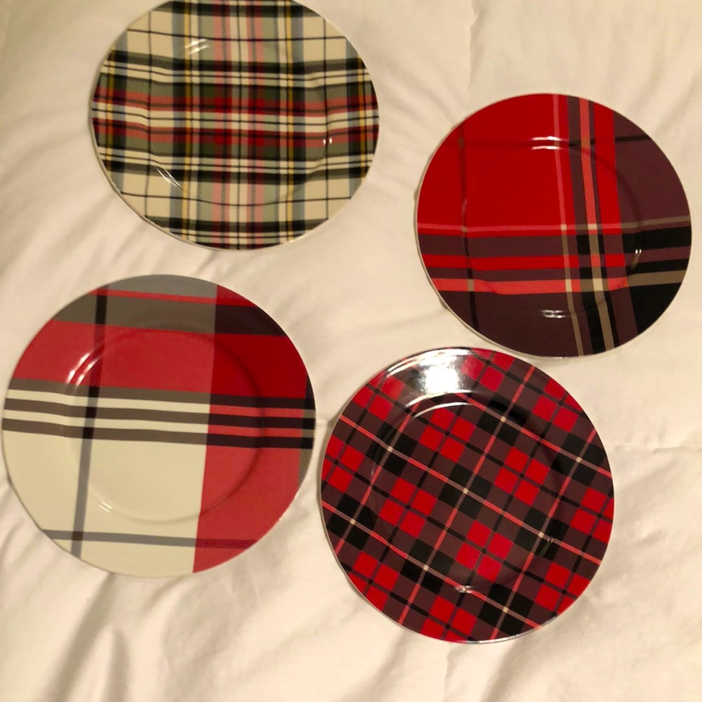 Pottery Barn 9 inch plates